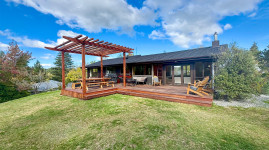 49 Chalet Crescent