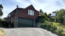 51 St James Avenue