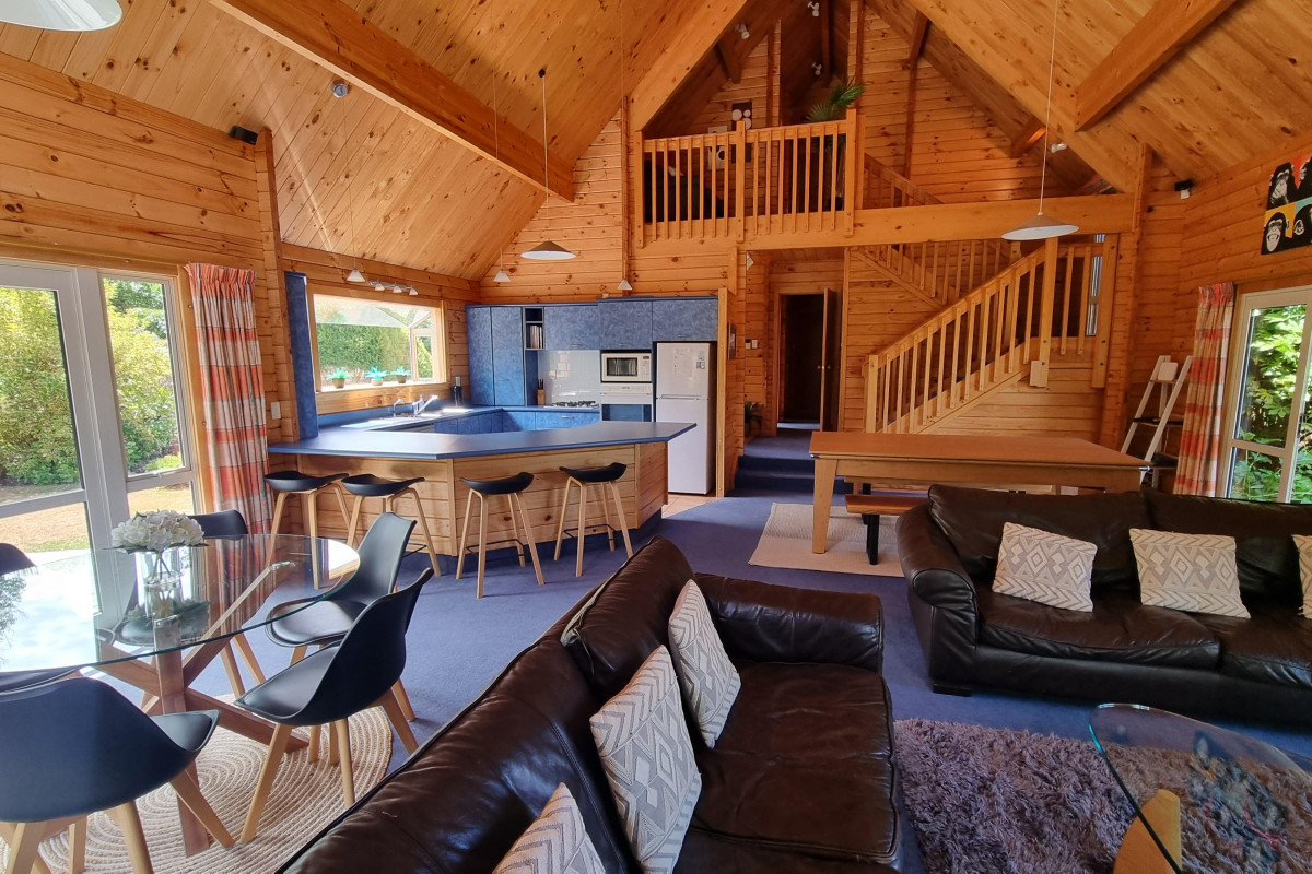 Summer Rippingale 54 Rippingale Road » Hanmer Holiday Homes