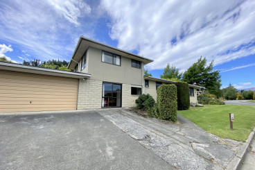 66 Conical Hill Road