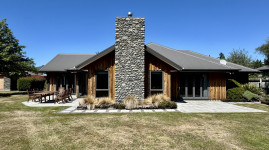 6 Mt Isobel Place